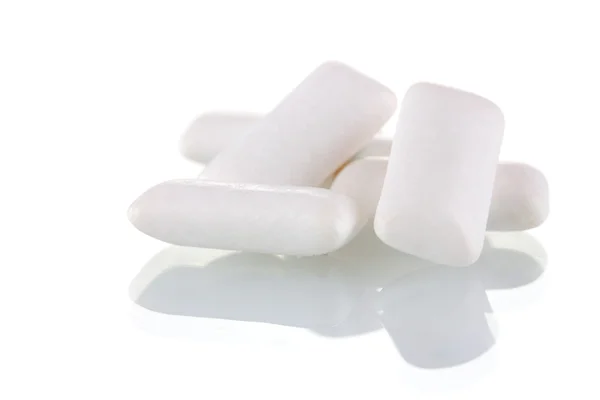 Žvýkací guma izolované na bílém — Stock fotografie