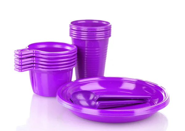 白で隔離される明るい紫プラスチック製食器類 — ストック写真