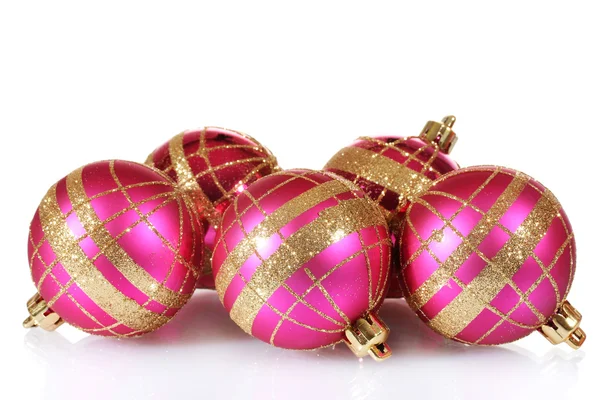 Gyönyörű karácsonyi labdák rózsaszín elszigetelt fehér — Stock Fotó