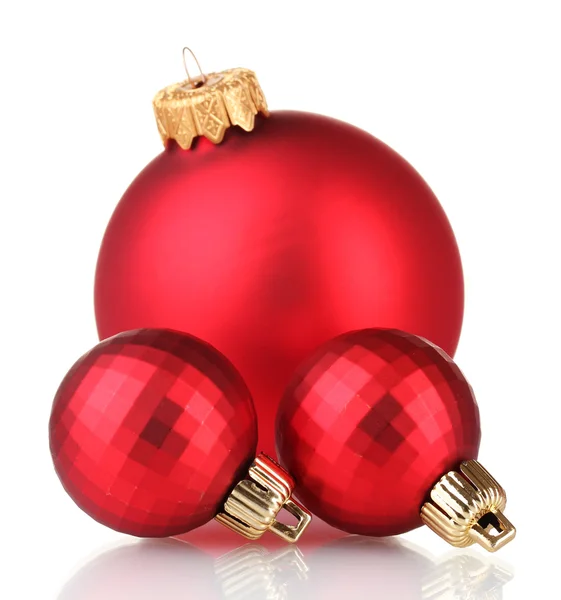 美しい赤いクリスマス ボール白で隔離されます。 — ストック写真