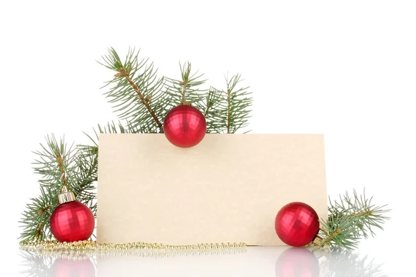 Blanko-Postkarte, Weihnachtskugeln und Tannenbaum isoliert auf weiß — Stockfoto