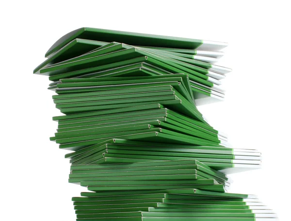 Много зеленых папок, изолированных на белом — стоковое фото