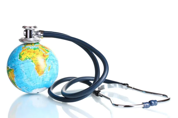 Globus und Stethoskop isoliert auf weiß — Stockfoto