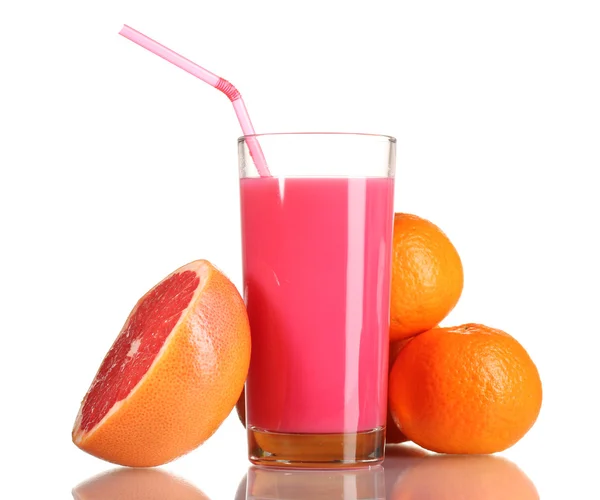 Sumo de toranja e toranja fresca isolados em branco — Fotografia de Stock