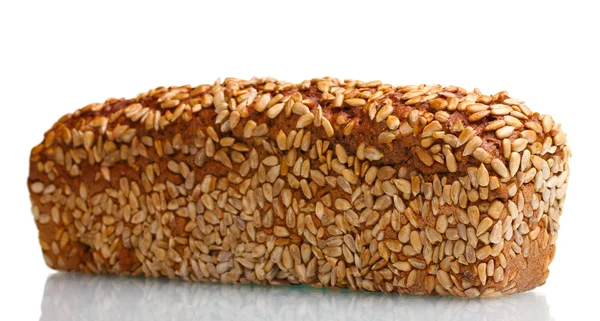 Delicioso pão de centeio com sementes de girassol isoladas em branco — Fotografia de Stock
