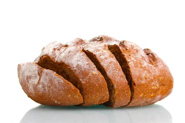 Vynikající plátky žitného chleba izolované na bílém — Stock fotografie