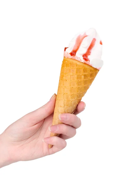 Рог мороженого изолирован на белом — стоковое фото