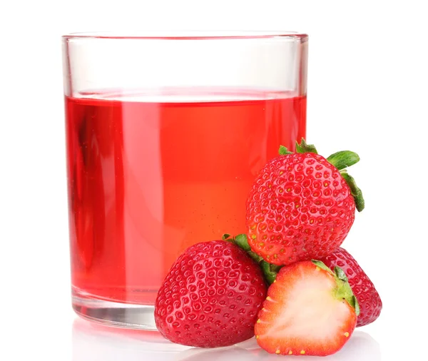 Fresa fresca y vaso de jugo aislado en blanco —  Fotos de Stock