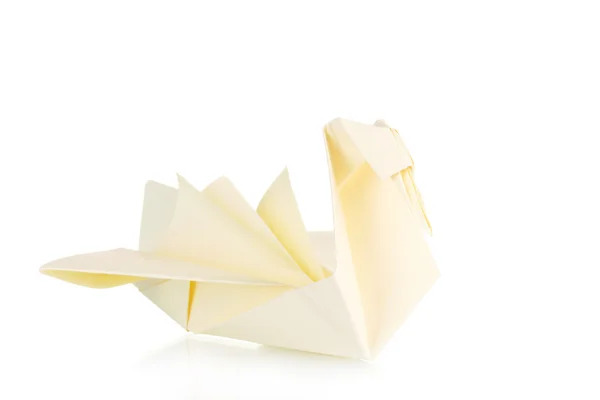 孤立在白色的折纸纸天鹅 — 图库照片