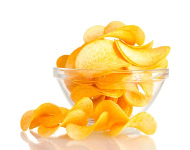 beyaz izole kase lezzetli patates cipsi