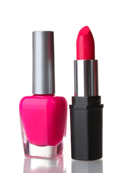 Roze lippenstift en nagellak geïsoleerd op witte achtergrond — Stockfoto