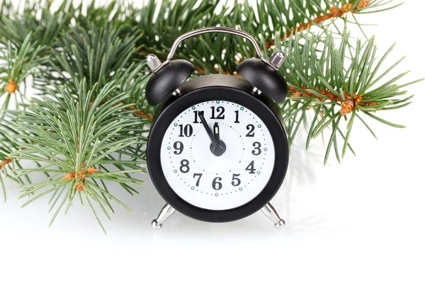 Árbol de Navidad verde y reloj aislado en blanco —  Fotos de Stock