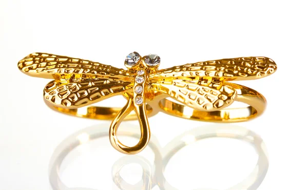 Altın yüzük ile üzerine beyaz izole yusufçuk — Stok fotoğraf