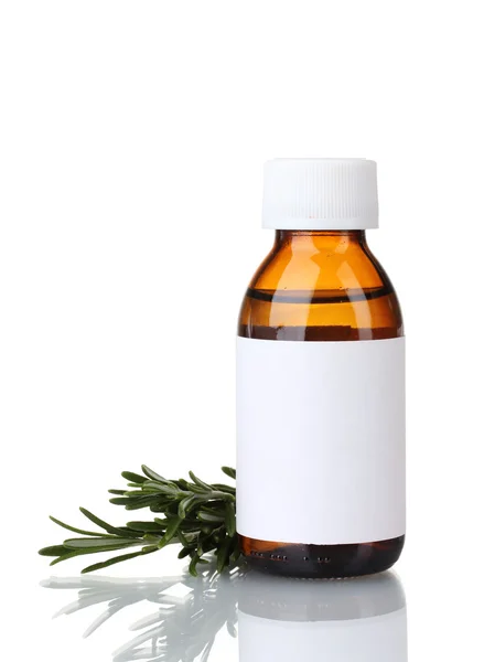 Medische fles en verse groene rozemarijn geïsoleerd op wit — Stockfoto