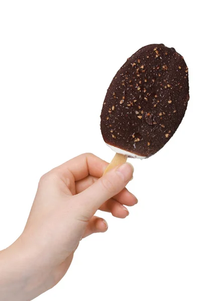 Delicioso helado con nueces en un palo aislado en blanco — Foto de Stock