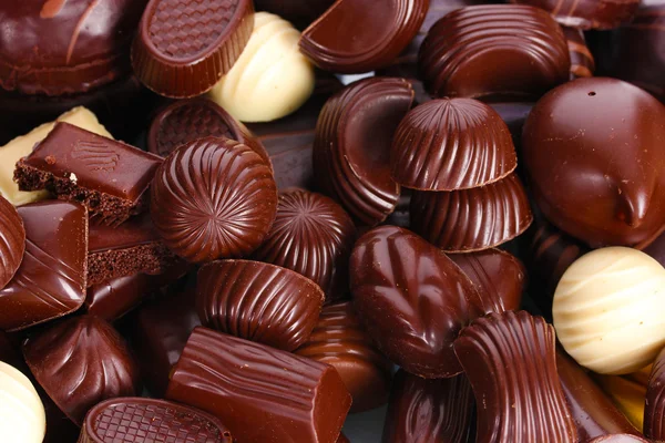 Birçok farklı çikolata şeker tatlı — Stok fotoğraf