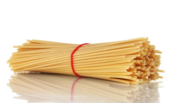 Bos van spaghetti geïsoleerd op wit — Stockfoto