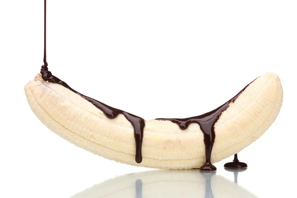 Banana derramada com chocolate líquido isolado em branco — Fotografia de Stock
