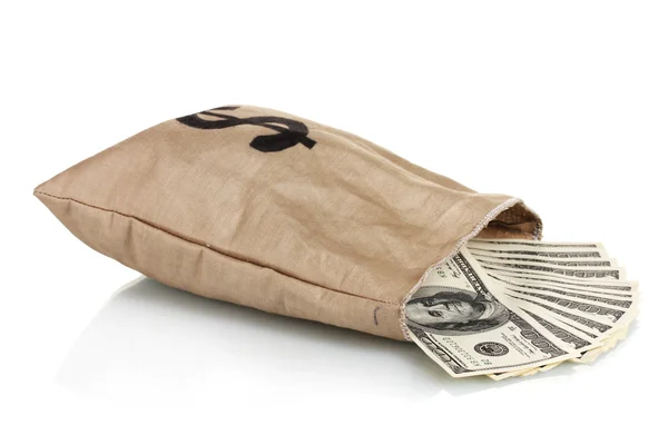 100 dolar faturaları üzerinde beyaz izole bir çanta içinde bir sürü — Stok fotoğraf