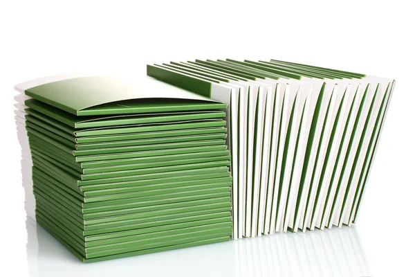 Vele groene mappen geïsoleerd op wit — Stockfoto