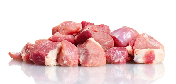 Bitar av rått kött som isolerats på vitt — Stockfoto