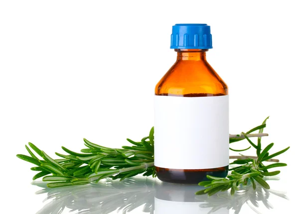 医疗瓶和孤立在白色的新鲜绿色迷迭香 — 图库照片