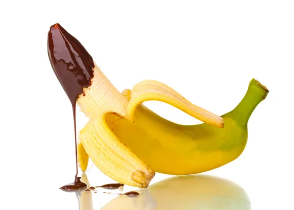 Banane ouverte avec chocolat isolé sur blanc — Photo