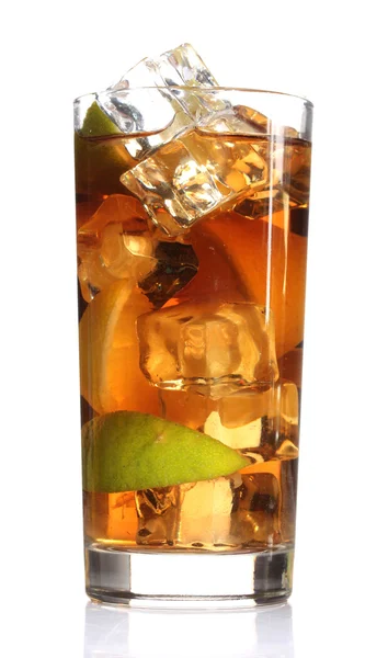 Mrożona herbata z cytryną i wapna na białym tle — Zdjęcie stockowe