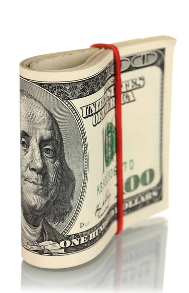 Um monte de notas de cem dólares amarrado elástico isolado em branco — Fotografia de Stock