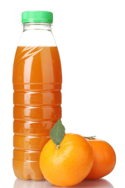 Mandarin és elszigetelt fehér lé üveg — Stock Fotó