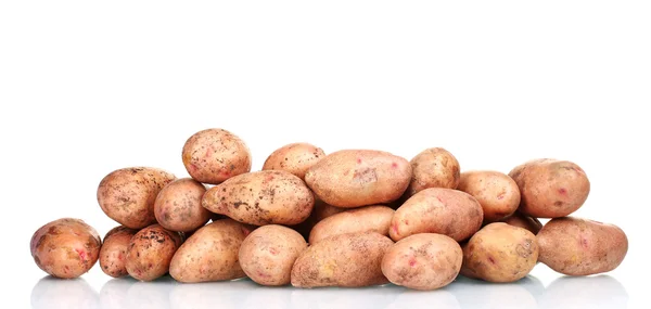 Aardappelen geïsoleerd op wit — Stockfoto