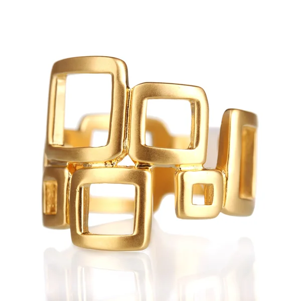 Gyönyörű arany gyűrű elszigetelt fehér — Stock Fotó