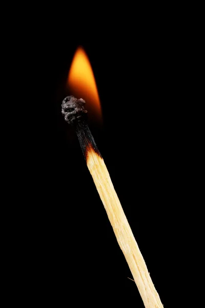Vypalování shoda na černém pozadí — Stock fotografie