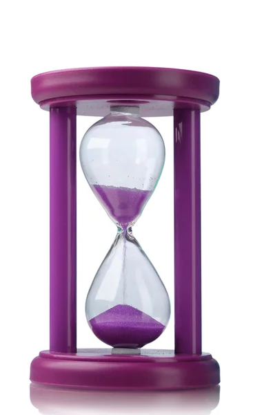 白で隔離される紫の砂時計 — ストック写真