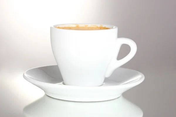 Tazza di zucchero di caffè isolato su bianco — Foto Stock