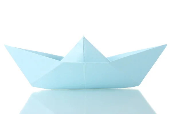 Origami üzerine beyaz izole mavi kağıt tekne — Stok fotoğraf