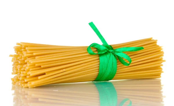 Banda špagety s mašlí izolovaných na bílém — Stock fotografie