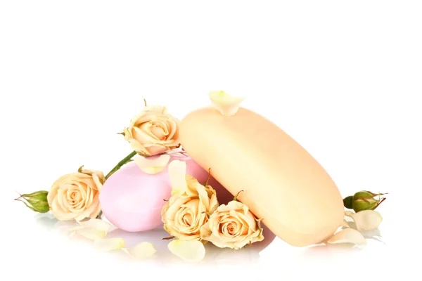 两个肥皂与白色背景上的玫瑰 — 图库照片