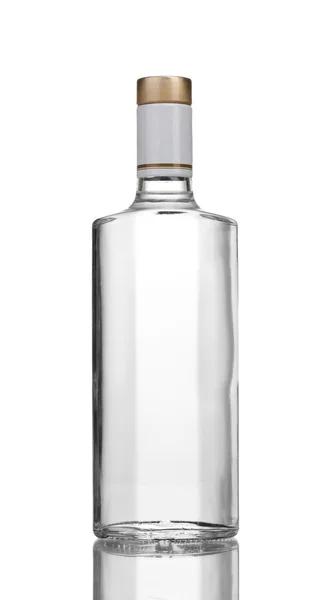 Flasche Wodka isoliert auf weiß — Stockfoto