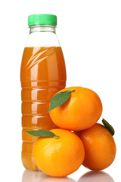 Tangerines and juice bottle isolated on white — Stock Photo, Image
