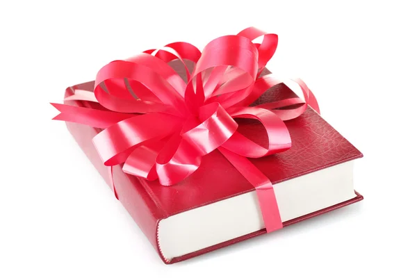 Κόκκινο βιβλίο για το δώρο που απομονώνονται σε λευκό — Φωτογραφία Αρχείου