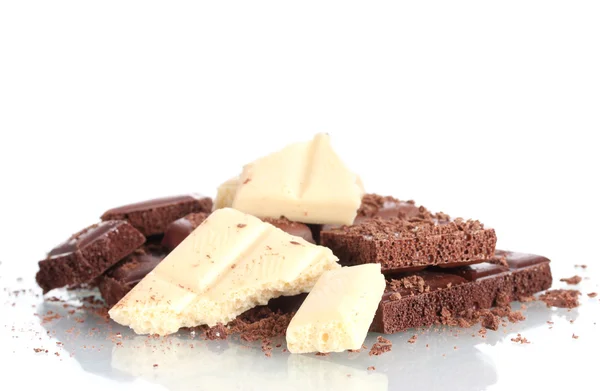 Szelet tej és fehér csokoládé, bár elszigetelt csokoládé forgács — Stock Fotó