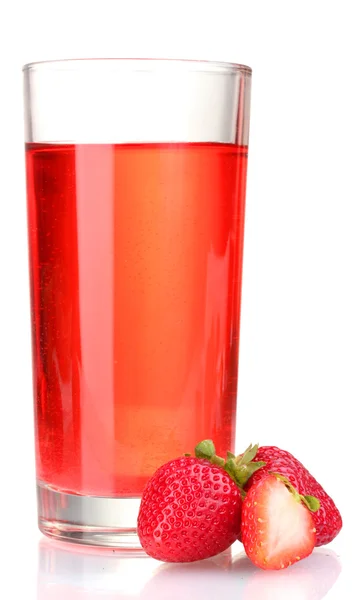 Νωπών φράουλα και χυμό γυαλί που απομονώνονται σε λευκό — Φωτογραφία Αρχείου