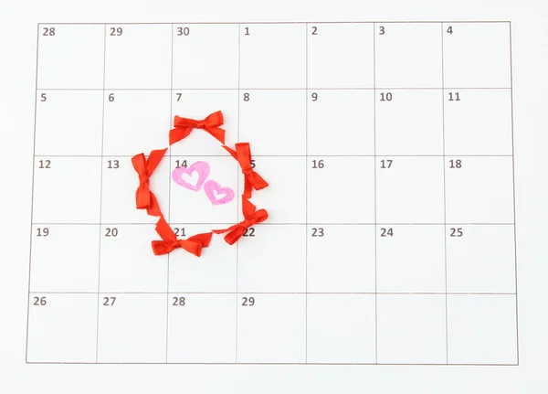 Pagina del calendario con cuori e fiocchi a San Valentino — Foto Stock