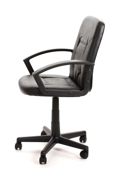 Chaise de bureau noire isolée sur blanc — Photo