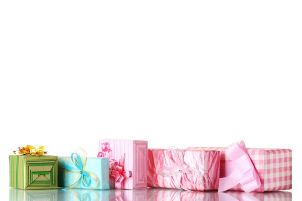 Vackra ljusa gåvor isolerad på vit — Stockfoto
