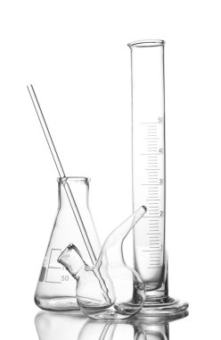 beyaz izole yansıması ile üç boş Laboratuar kapkacakları