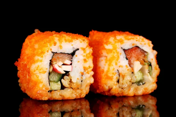 黑色背景的美味寿司 — 图库照片
