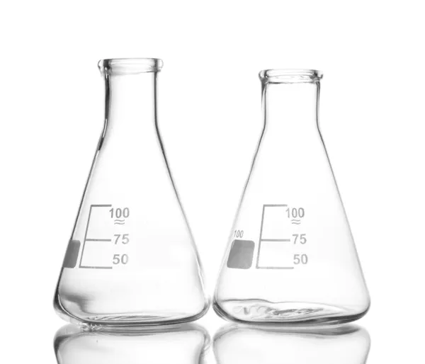 Dos frascos vacíos con reflexión aislada sobre blanco —  Fotos de Stock