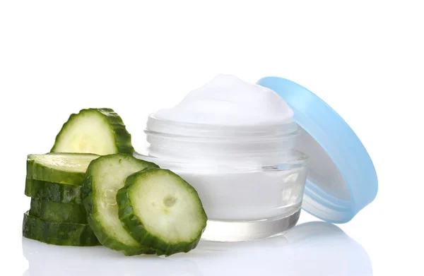Cream and fresh sliced cucumber isolated on white — Stock Photo, Image